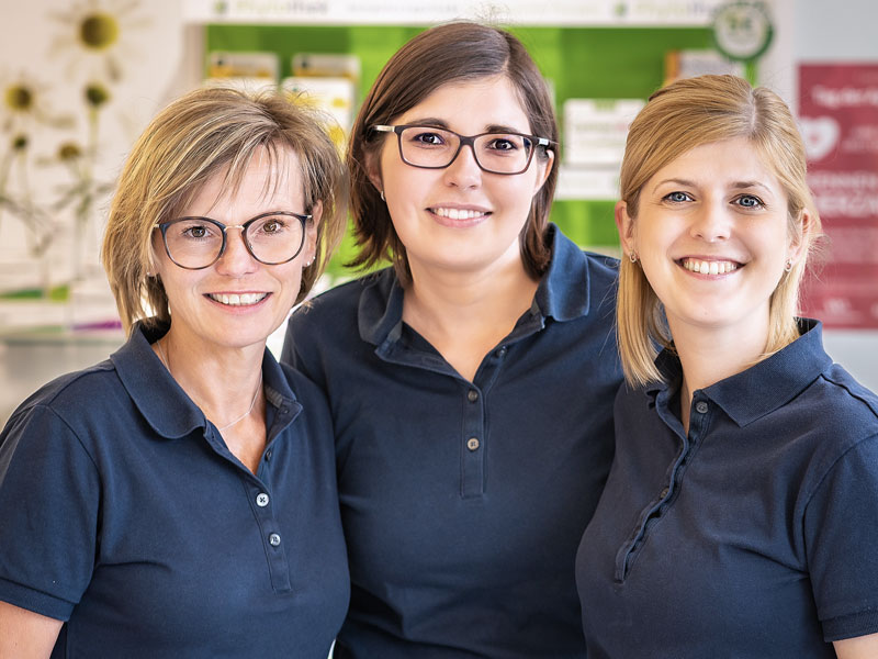 Bild - 3 Mitarbeiterinnen der Medicum Apotheke Bild - 3 Mitarbeiterinnen der Medicum Apotheke